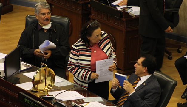 Diputados buscan dar a transportistas “incentivo” de $2,000 por unidad que no circuló en cuarentena diputados-buscan-dar-a-transportistas-incentivo-de-2000-por-unidad-que-no-circulo-en-cuarentena